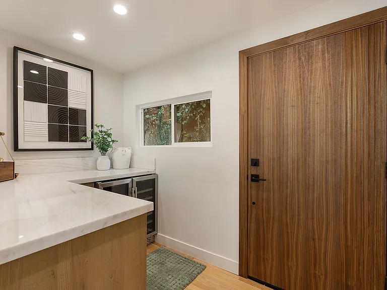 2701 Jalmia Dr — Photo 31