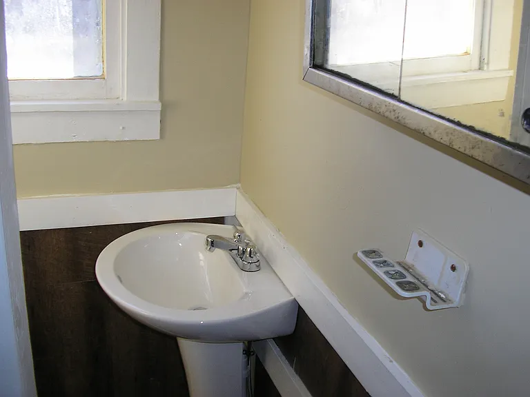 1612 Curd Dr — Photo 5