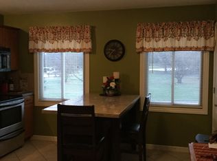 7303 River Rd, Flushing, MI 48433