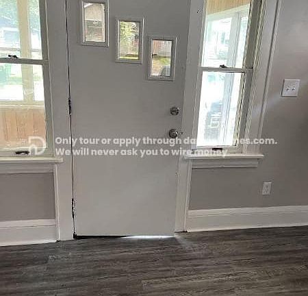 3rd image of 720 Sanford Ave