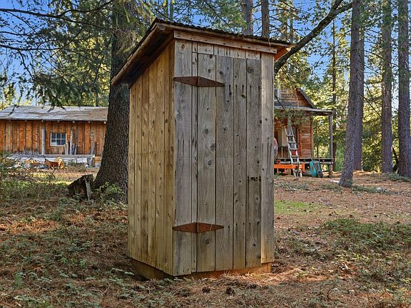 5th image of Kentucky Flat Rd