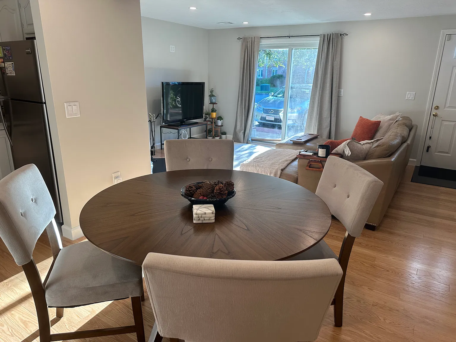 1 bed, 1.5 bath, 1200 sqft, $2,500 — Photo 4
