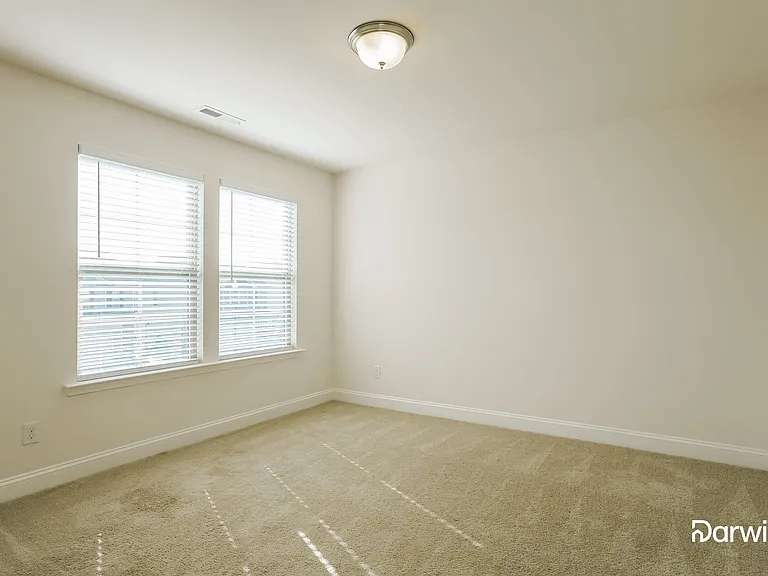 548 Carissa Ln — Photo 13