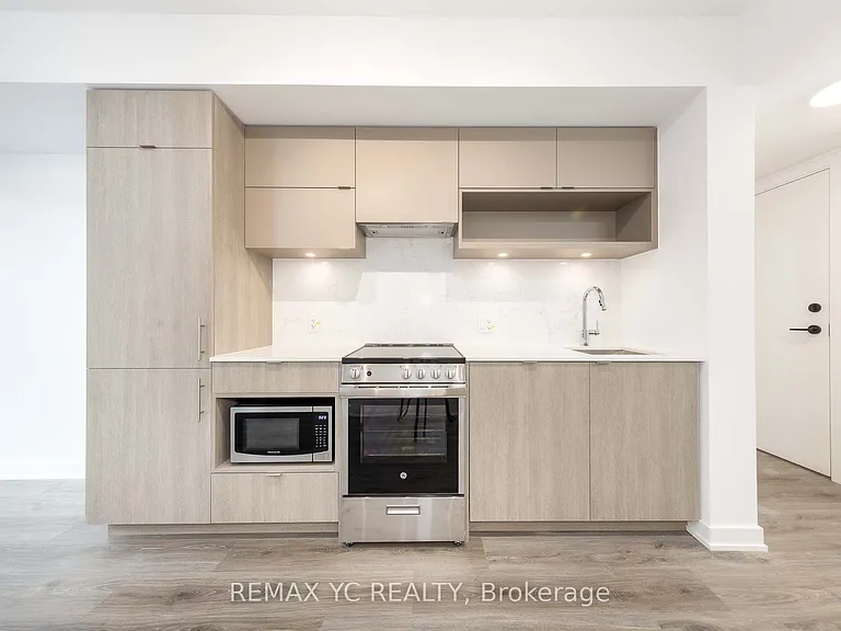 100 Queen St E #3301 — Photo 5