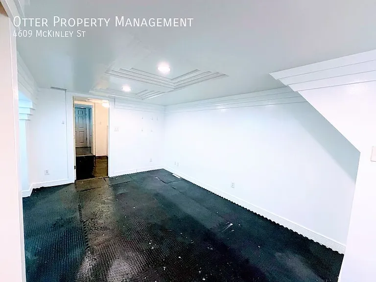 4609 McKinley St — Photo 46