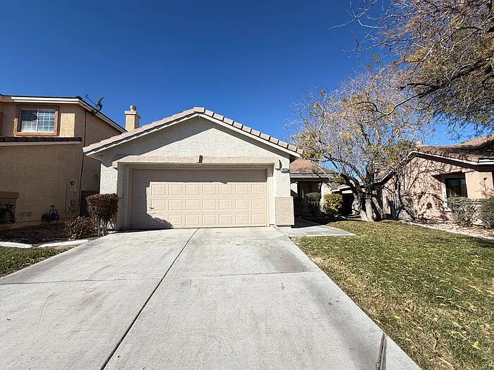 1433 Iron Springs Dr — Photo 2