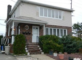 331 Cochran Pl, Valley Stream, NY 11581