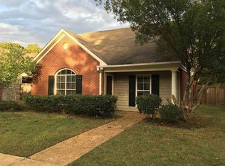 609 Camdenpark Dr, Ridgeland, MS 39157