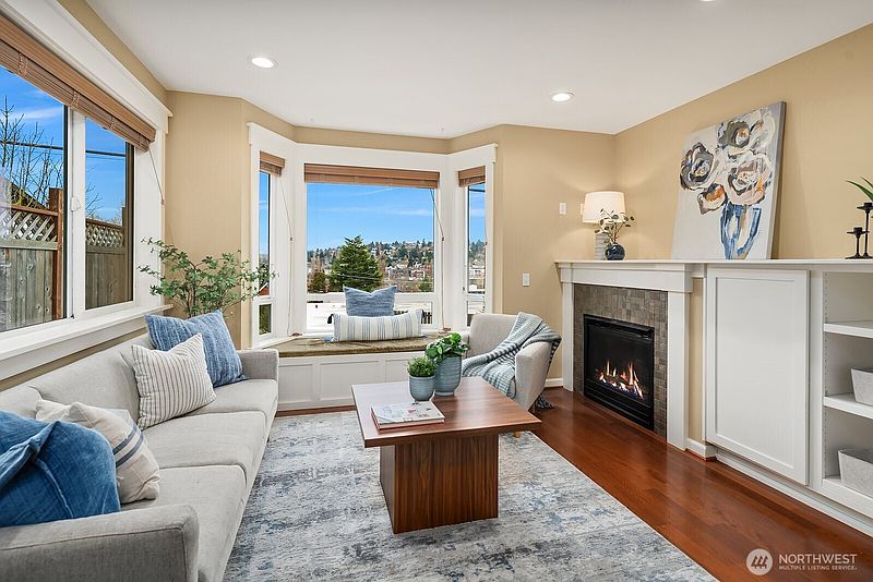 5th image of 114 W Florentia Street #B