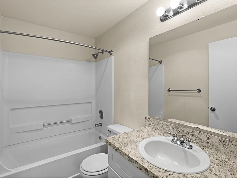 2 Bedroom 2 Bath 950 Sq Ft 2 Bedroom 2 Bath 950 Sq Ft