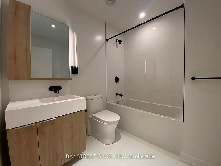 127 Broadway Ave #1501 — Photo 4