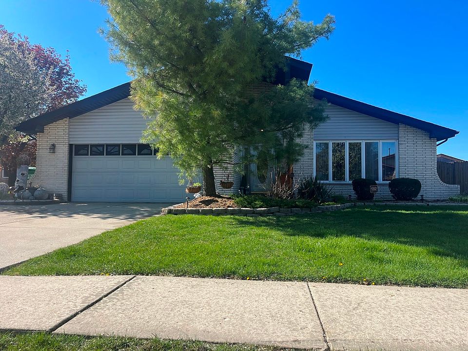 1st image of 13029 W Thistle Ct