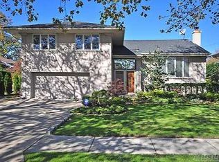 643 June Pl, Valley Stream, NY 11581