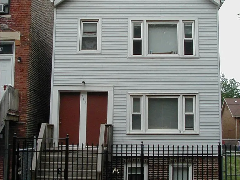 745 N Throop St #2 — Photo 1