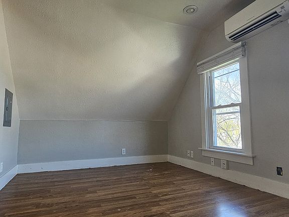 2nd image of 508 Pleasant Ave APT 3