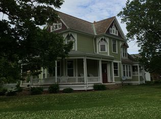 260 N 9th St, Hamilton, IL 62341