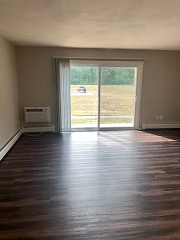 Bayside Country Club Apartments — Photo 24