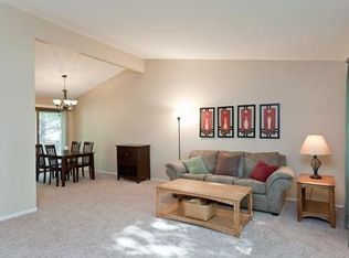 1436 25th St NW, Cedar Rapids, IA 52405