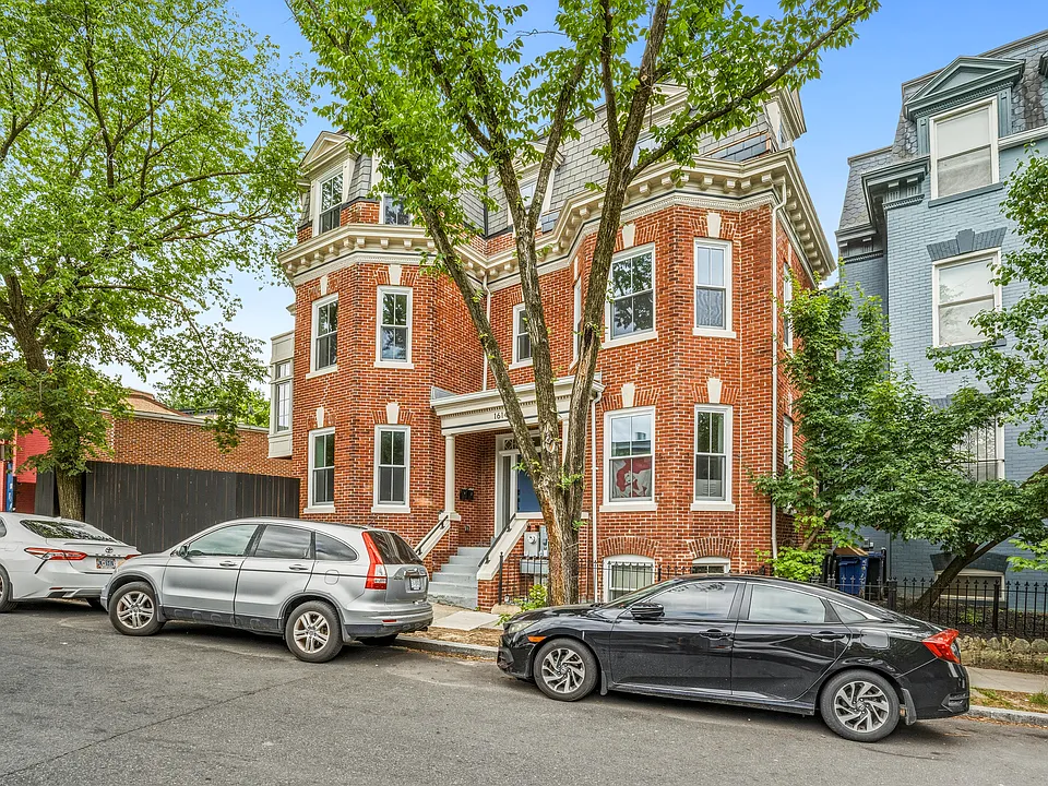 1614 Kilbourne Pl NW #2