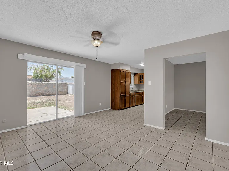 228 Caribe Cir — Photo 10