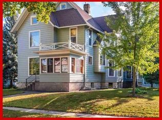 216 E Washington St, Lake Mills, WI 53551