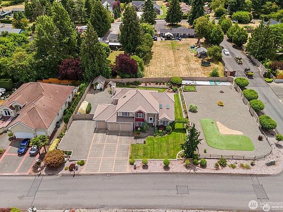 2nd image of 4618 51st Street Ct E