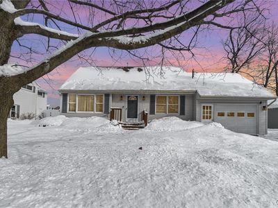 417 Manor Dr, East Syracuse, NY, 13057