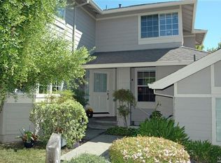 40 Bridle Path Ln, Novato, CA 94945