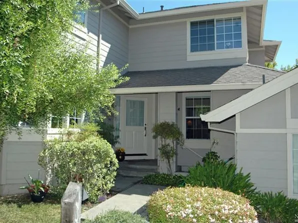 40 Bridle Path Ln, Novato, CA 94945