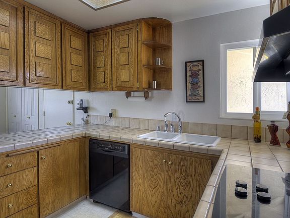 4th image of 2032 Seebeck Ct