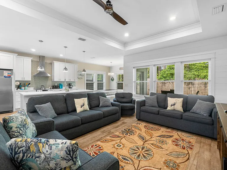 228 Palm Beach Dr — Photo 5