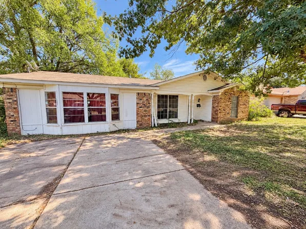 5641 Conlin Dr, Fort Worth, TX 76134