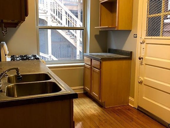 5th image of 838 Washington Blvd APT 1J