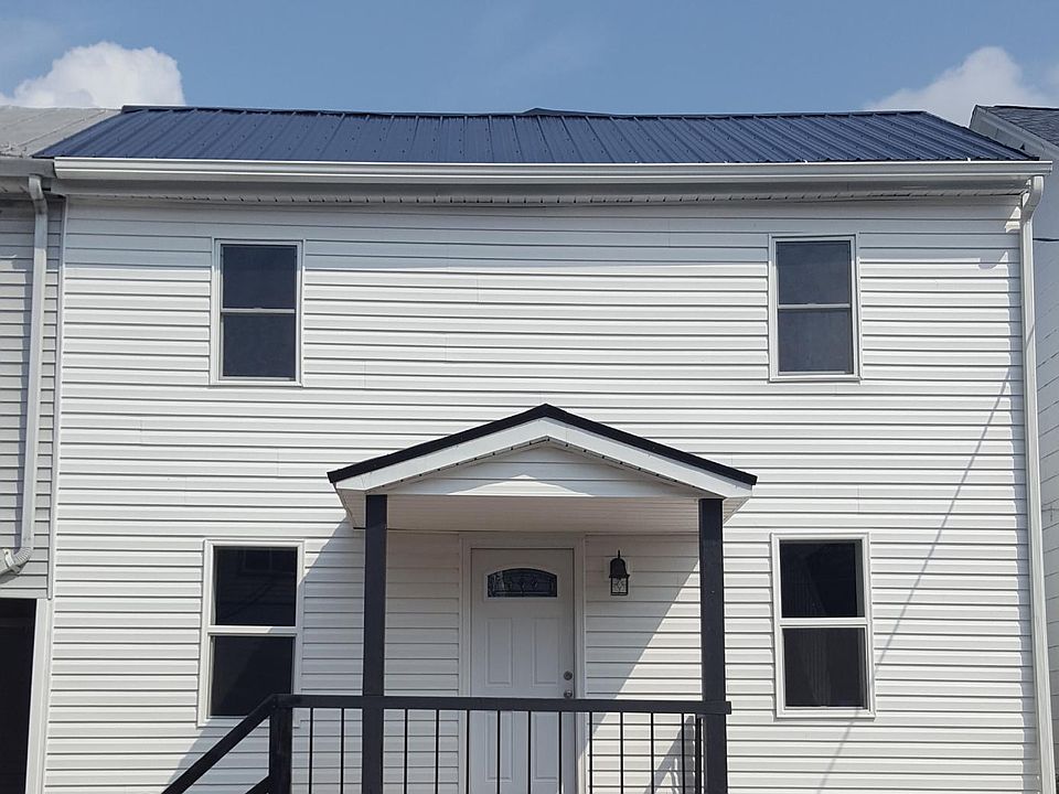 2nd image of 614 Pine St