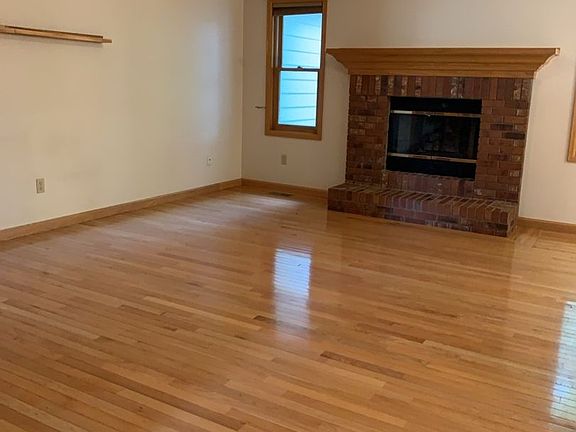 5th image of 2213 Coventry Ct