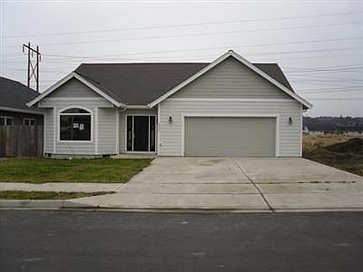 1st image of 2493 Redwood Ave