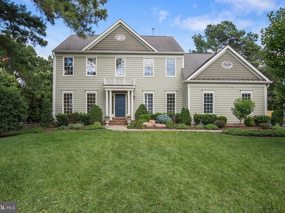 1st image of 8703 Winthrop Dr