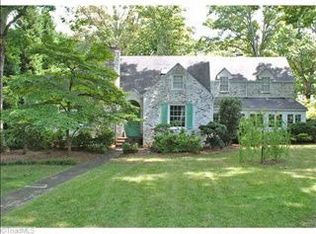 525 Roslyn Rd, Winston Salem, NC 27104