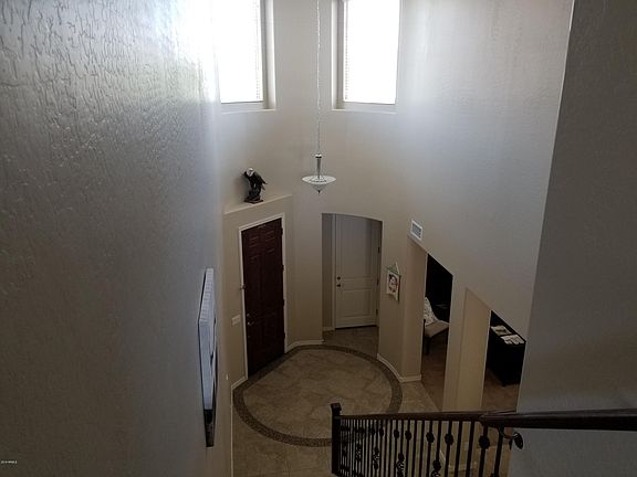 2nd image of 15581 W Sierra St