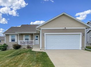 1414 Prairie Rose Dr SW, Cedar Rapids, IA 52404