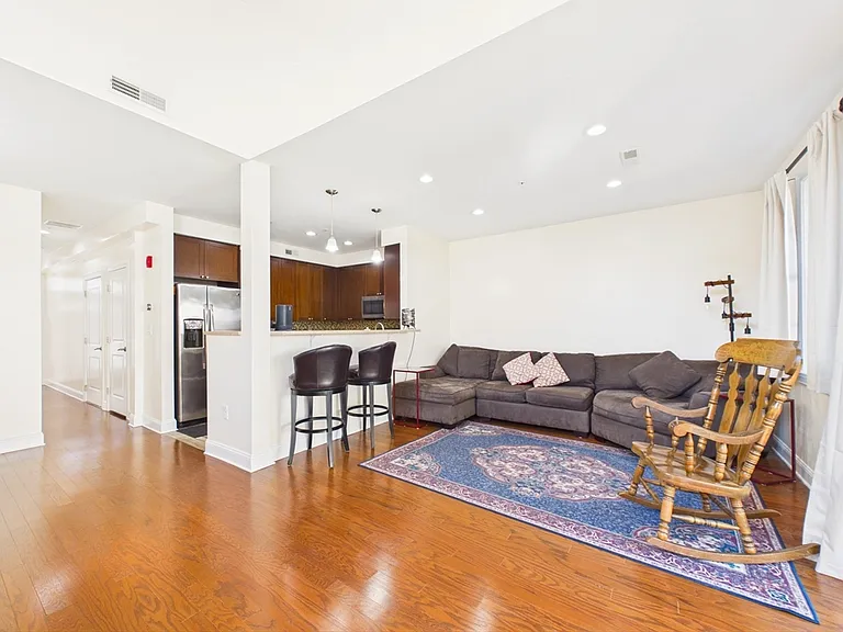 70 Endicott St #106 — Photo 8