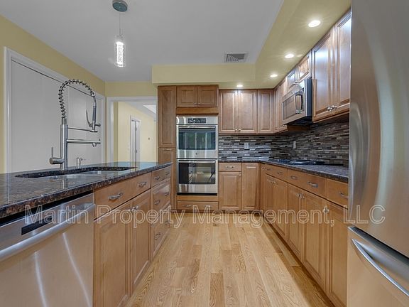 2nd image of 52 Rayburn Rd