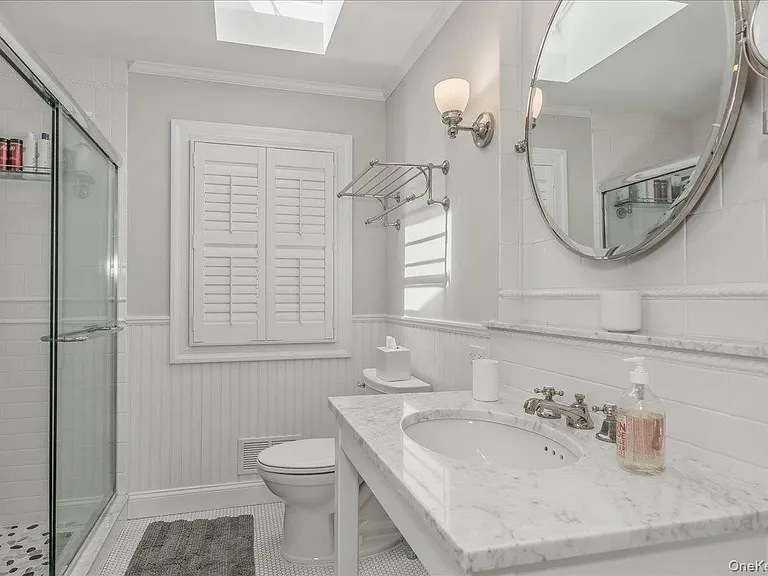 15 Gardners Ln — Photo 17