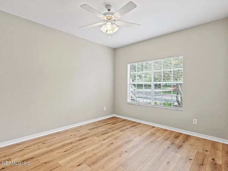 13700 Richmond Park Dr N #701 — Photo 14