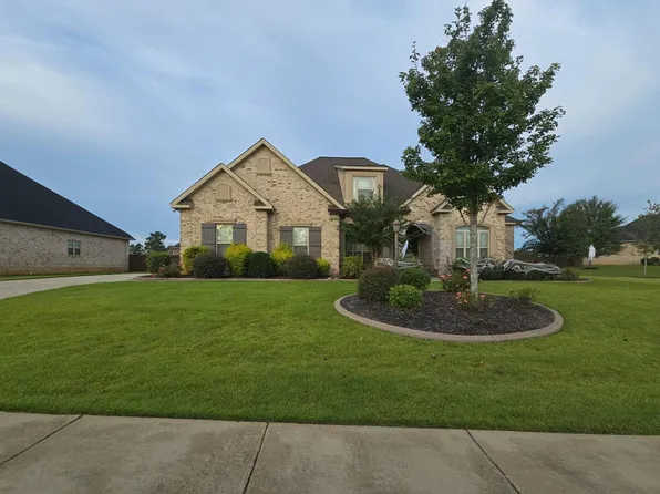 607 McCarley Downs Dr, Bonaire, GA 31005