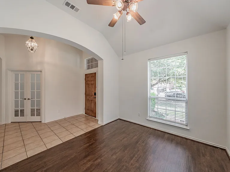 8648 Prairie Dawn Dr — Photo 4
