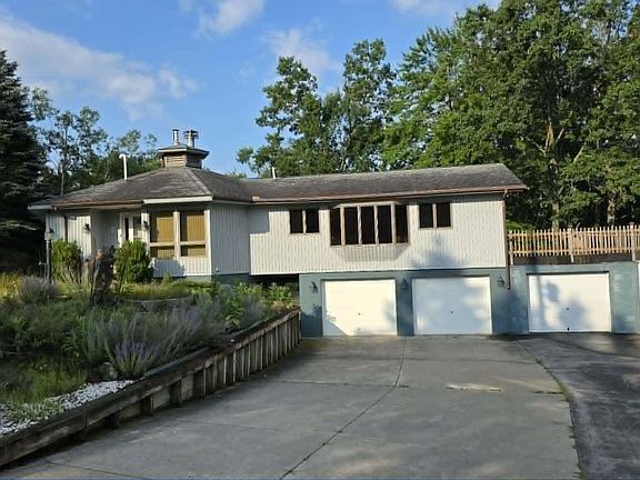 2nd image of 4025 Elder Rd