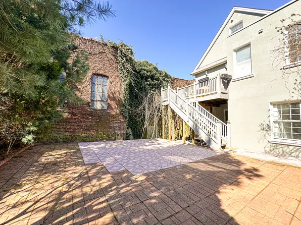 66-42 Clinton Avenue image 6 of 14