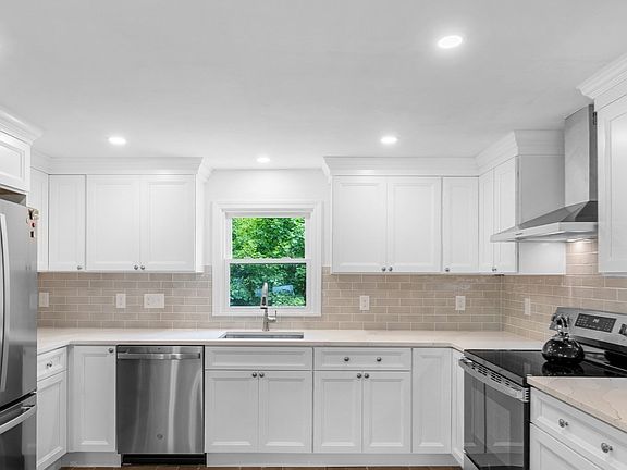 4th image of 55 Dibble Rd