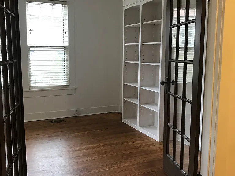 205 Louisville St — Photo 7